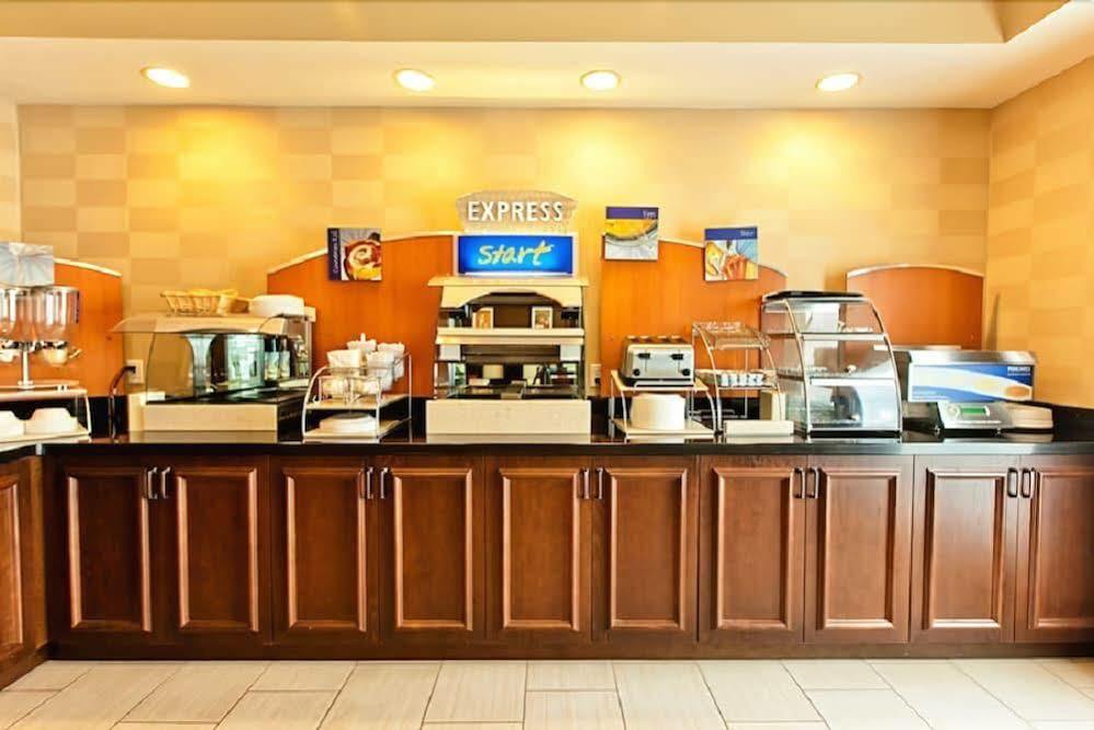 Holiday Inn Express Bothell By Ihg Exterior foto